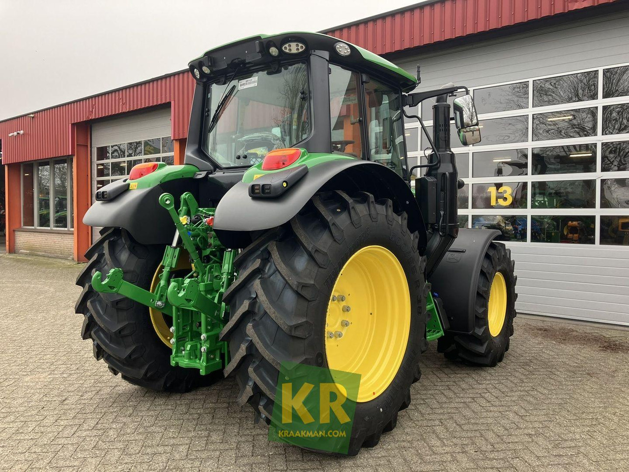 John Deere 6100M - Traktor: pilt 3 John Deere 6100M - Traktor: pilt 3