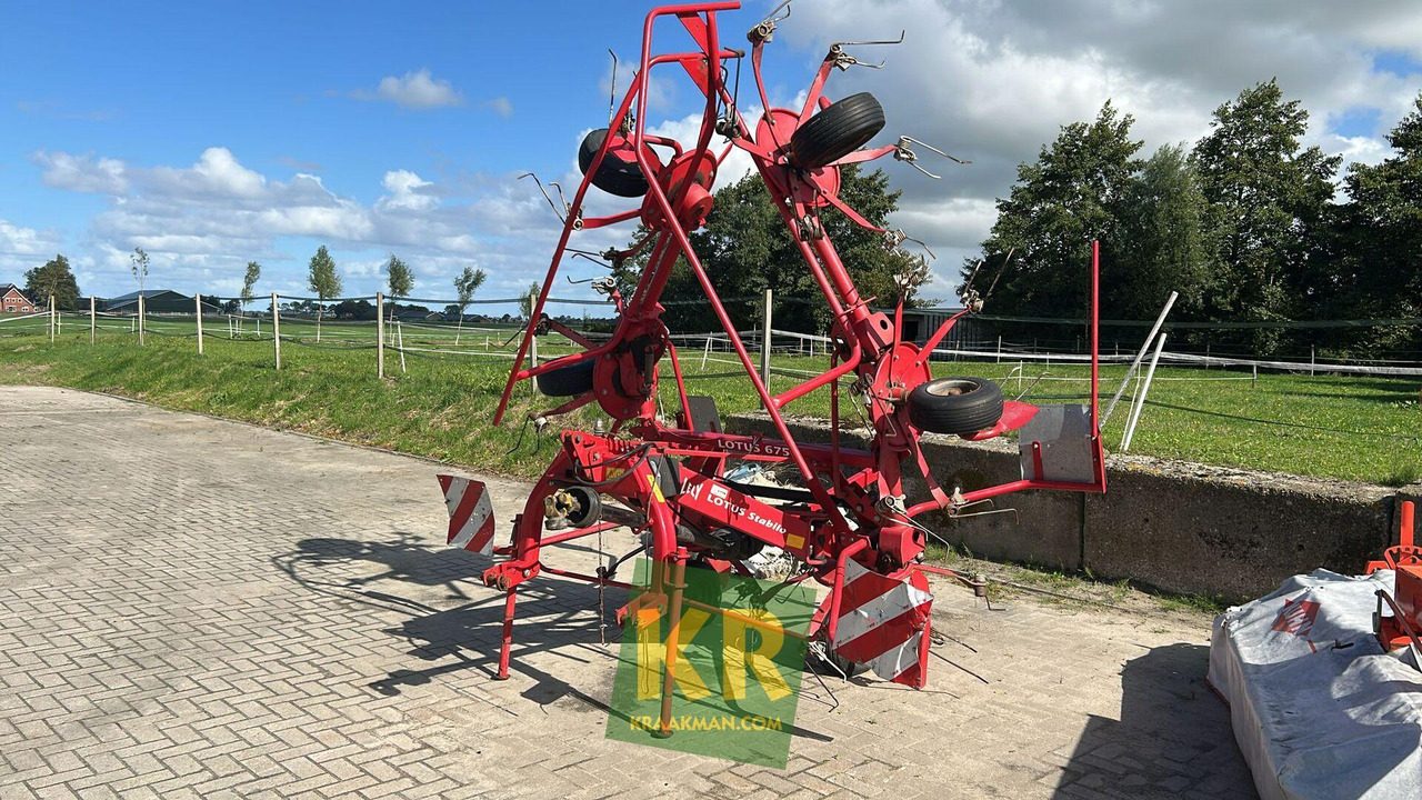 Lely Lotus 675 schudder - Kaarutaja/ Reha: pilt 3 Lely Lotus 675 schudder - Kaarutaja/ Reha: pilt 3
