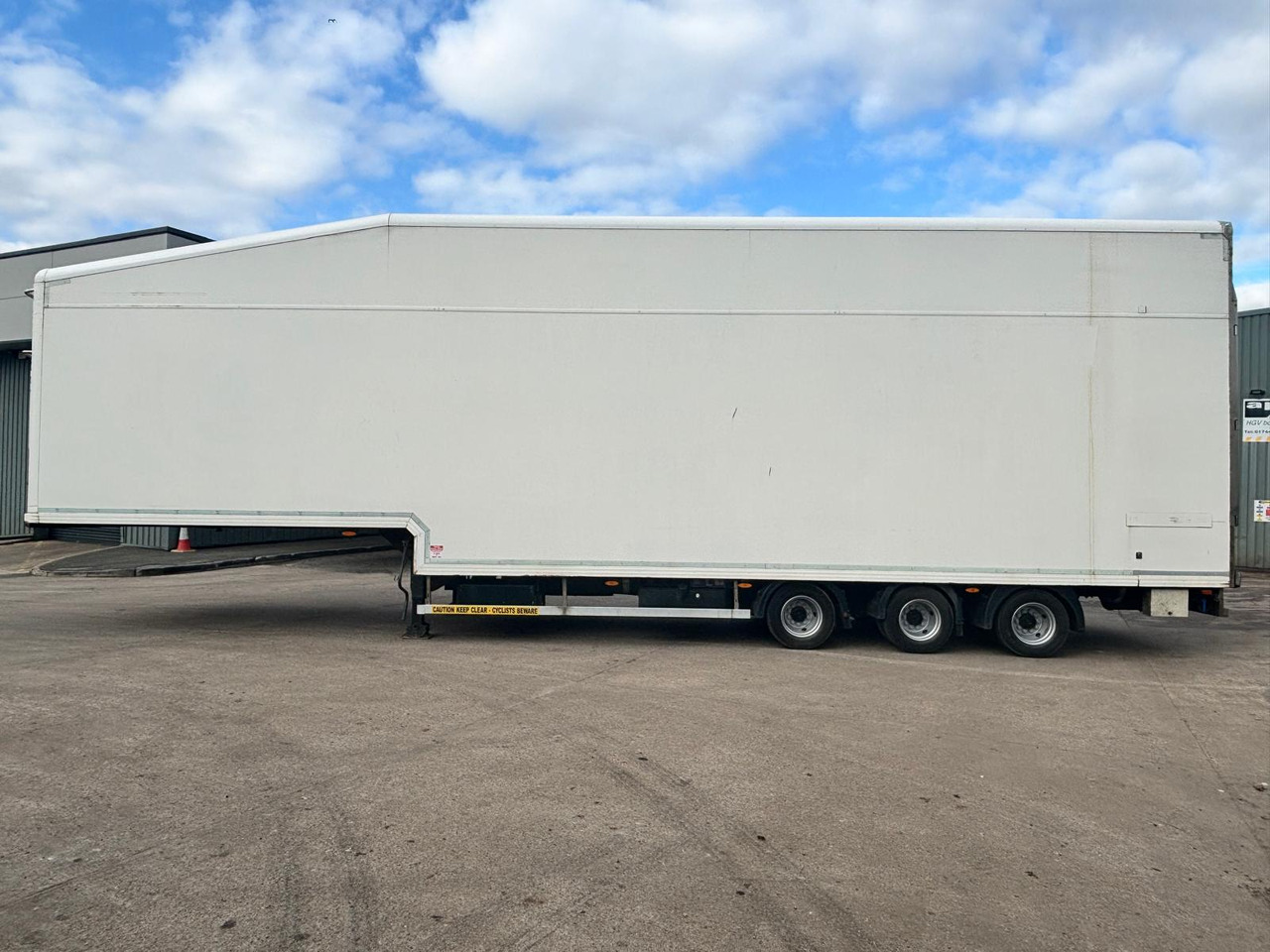 Gray and Adams 2013 Vector 1950MT – CBT400DD - Külmutiga poolhaagis: pilt 2 Gray and Adams 2013 Vector 1950MT – CBT400DD - Külmutiga poolhaagis: pilt 2