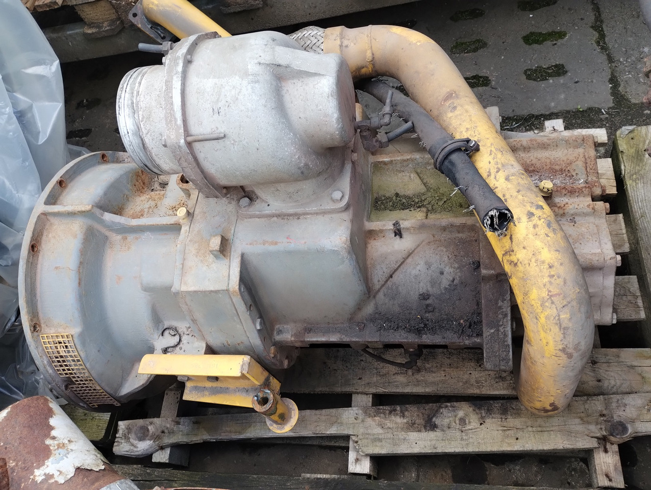 ATLAS COPCO Screw Compressor OIS 0-01 - Õhukompressor: pilt 1 ATLAS COPCO Screw Compressor OIS 0-01 - Õhukompressor: pilt 1