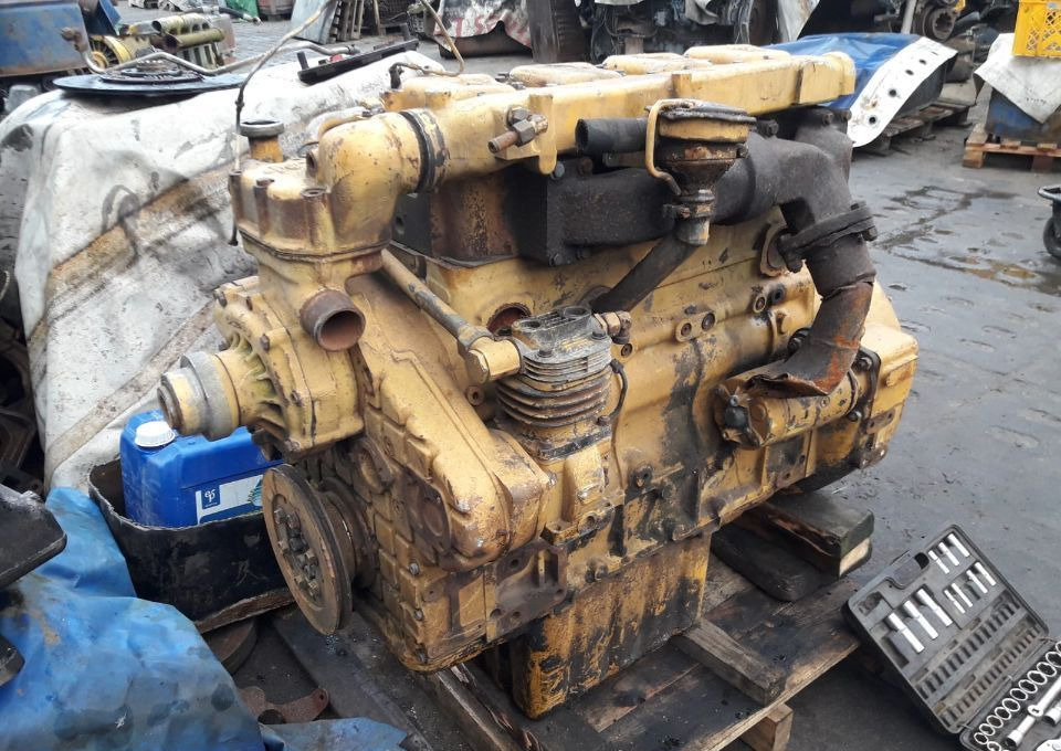 Blok Silnika LIEBHERR D904 D 904 NA 904 T CZĘŚCI WAŁ KORBOWY GŁOWICA TŁOK - Silindriplokk - Ehitusmasinad: pilt 2 Blok Silnika LIEBHERR D904 D 904 NA 904 T CZĘŚCI WAŁ KORBOWY GŁOWICA TŁOK - Silindriplokk - Ehitusmasinad: pilt 2