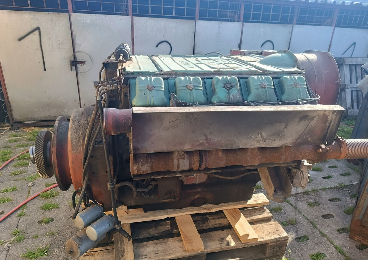 DEUTZ F 10 L 413 F F10L413F 256 HP / 305 HP - Mootor ja varuosad - Tööstusmasin: pilt 2 DEUTZ F 10 L 413 F F10L413F 256 HP / 305 HP - Mootor ja varuosad - Tööstusmasin: pilt 2