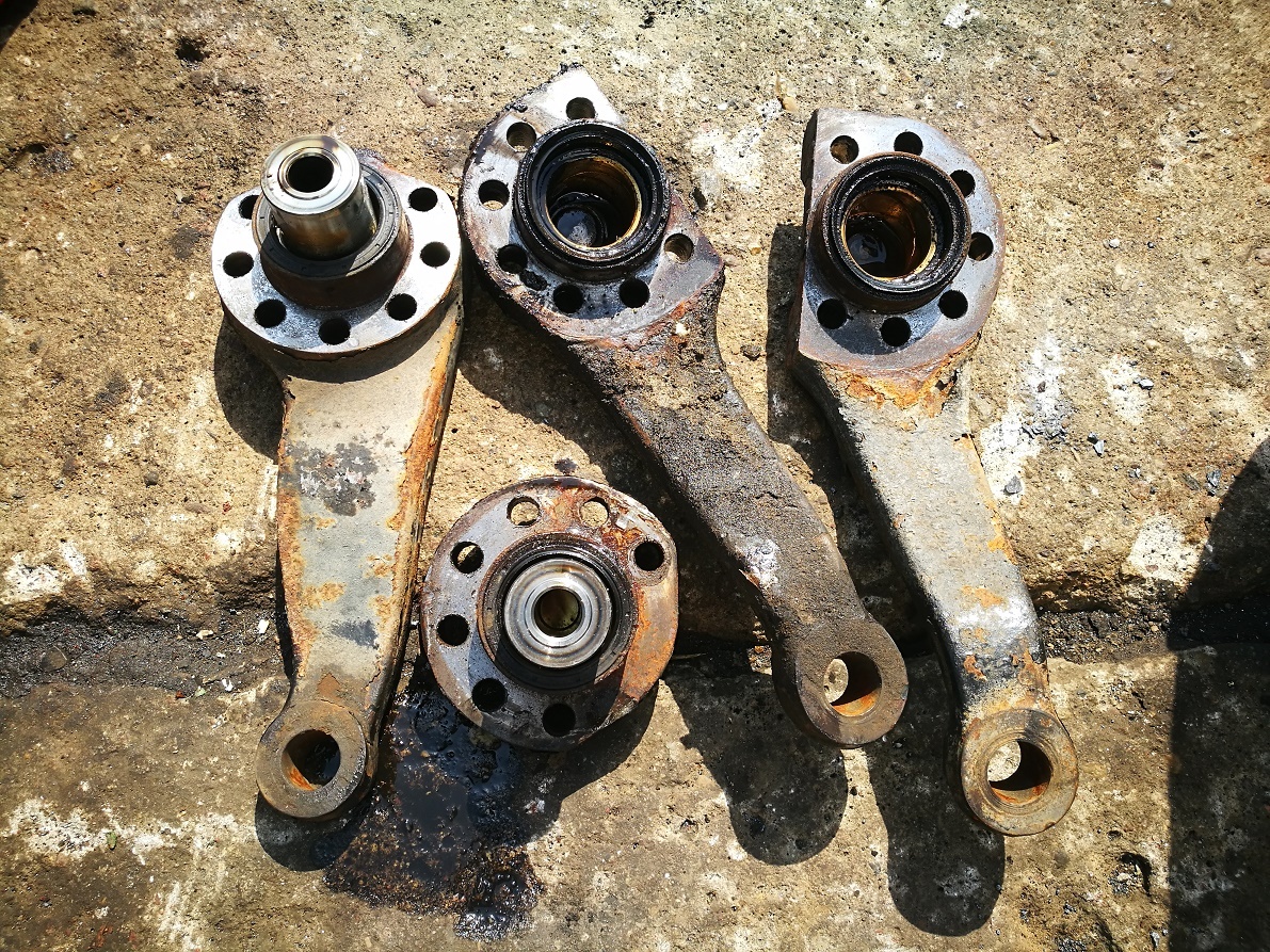 MAN F2000 F90 TGS TGX TGA 4x2 4x4 6x2 6x4 6x6 8x2 8x4 8x6 8x8 - Juhtimine - Veoauto: pilt 4 MAN F2000 F90 TGS TGX TGA 4x2 4x4 6x2 6x4 6x6 8x2 8x4 8x6 8x8 - Juhtimine - Veoauto: pilt 4