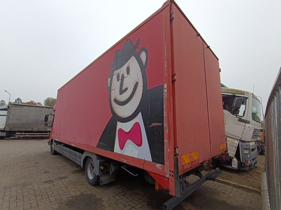 MERCEDES-BENZ ATEGO II 818 - Kasti veoauto: pilt 3 MERCEDES-BENZ ATEGO II 818 - Kasti veoauto: pilt 3