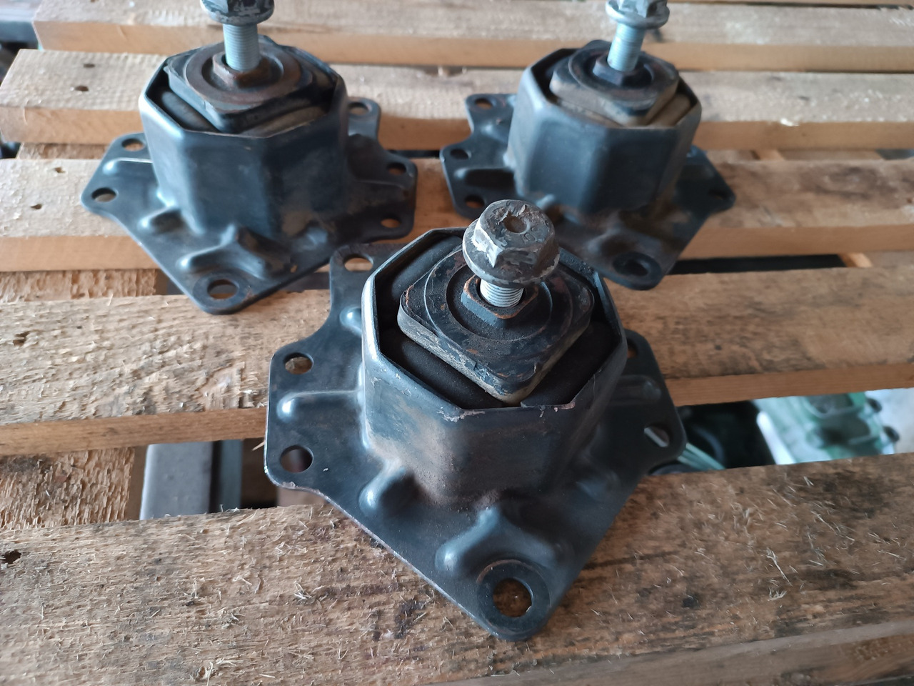 MERCEDES-BENZ SKRZYNIA ROZDZIELCZA REDUKTOR ATEGO 4x4 VG900 1328 1325 1329 - Jõuülekanne: pilt 3 MERCEDES-BENZ SKRZYNIA ROZDZIELCZA REDUKTOR ATEGO 4x4 VG900 1328 1325 1329 - Jõuülekanne: pilt 3