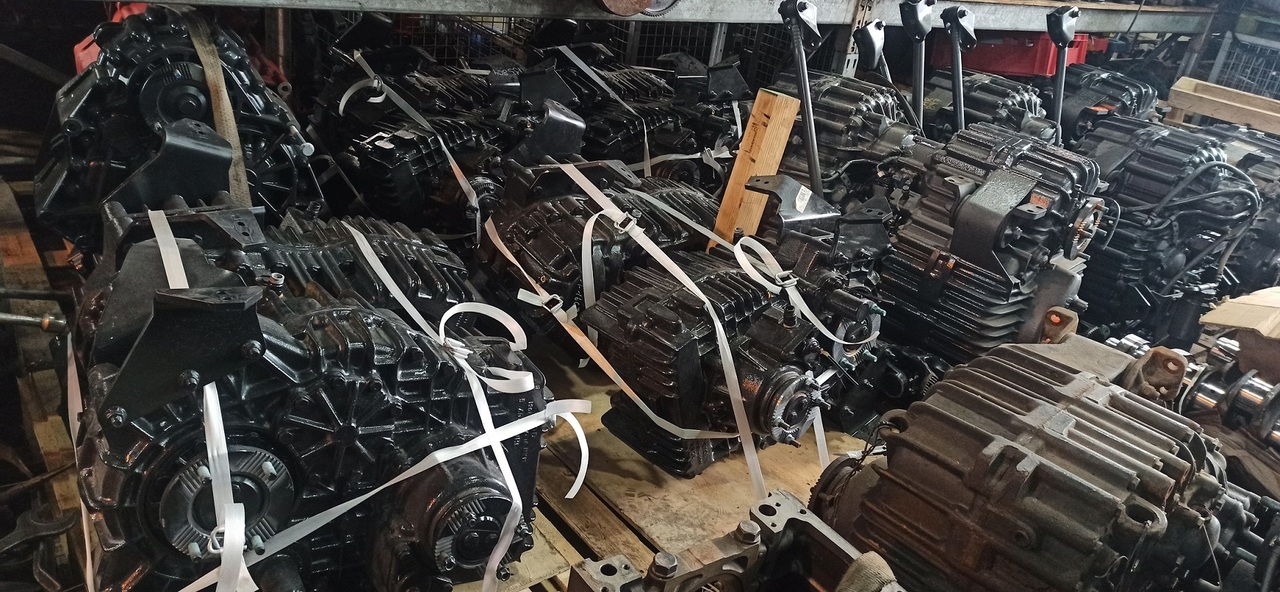 MERCEDES-BENZ VG3000 VG 3000 AROCS ACTROS 4x4 6x6 8x6 8x8 - Jõuülekanne - Veoauto: pilt 4 MERCEDES-BENZ VG3000 VG 3000 AROCS ACTROS 4x4 6x6 8x6 8x8 - Jõuülekanne - Veoauto: pilt 4