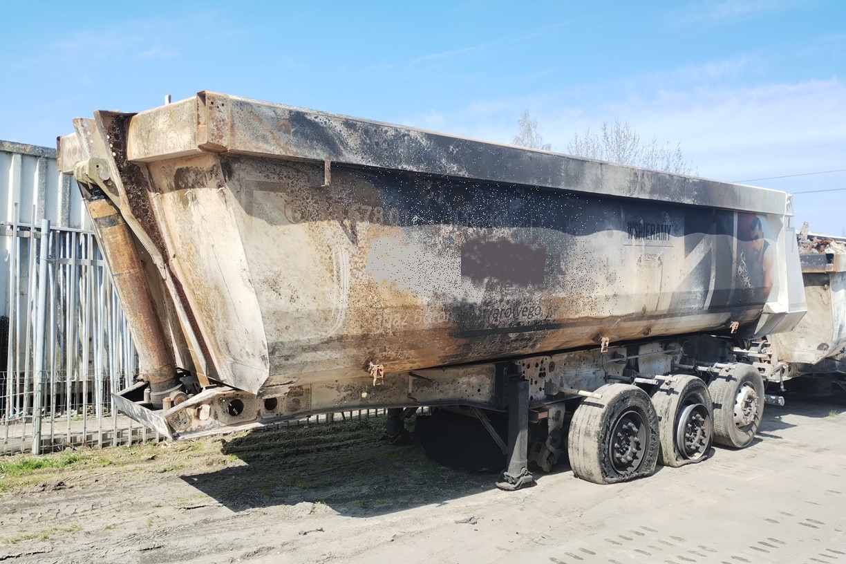 SCHMITZ CARGOBULL GOTHA 26 m3 SGF S3 2015 - Kallur-poolhaagis: pilt 2 SCHMITZ CARGOBULL GOTHA 26 m3 SGF S3 2015 - Kallur-poolhaagis: pilt 2