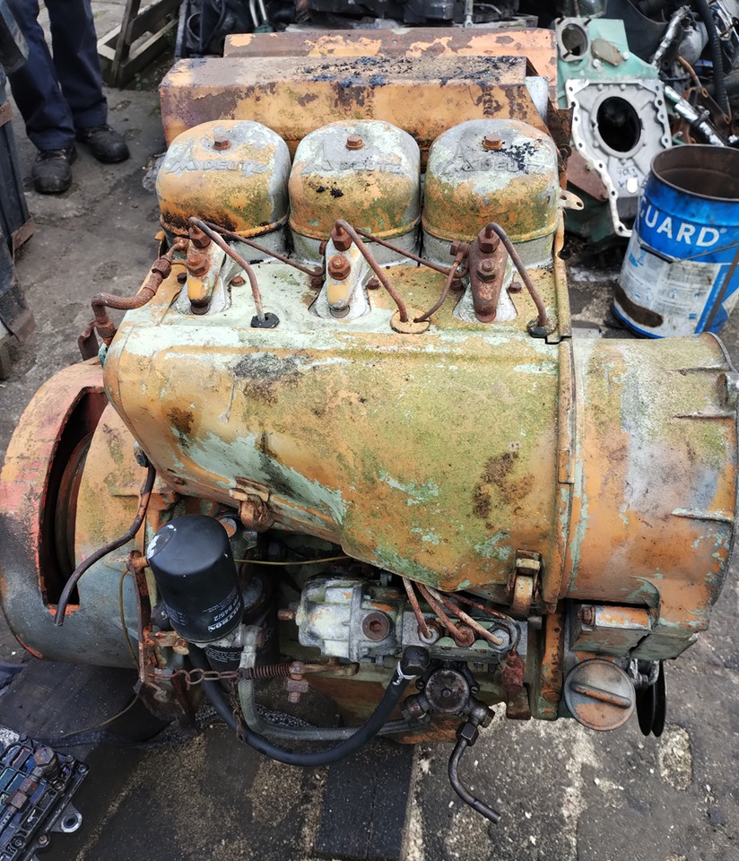 SILNIK Deutz F3 L 912 - Mootor ja varuosad - Ehitusmasinad: pilt 1 SILNIK Deutz F3 L 912 - Mootor ja varuosad - Ehitusmasinad: pilt 1