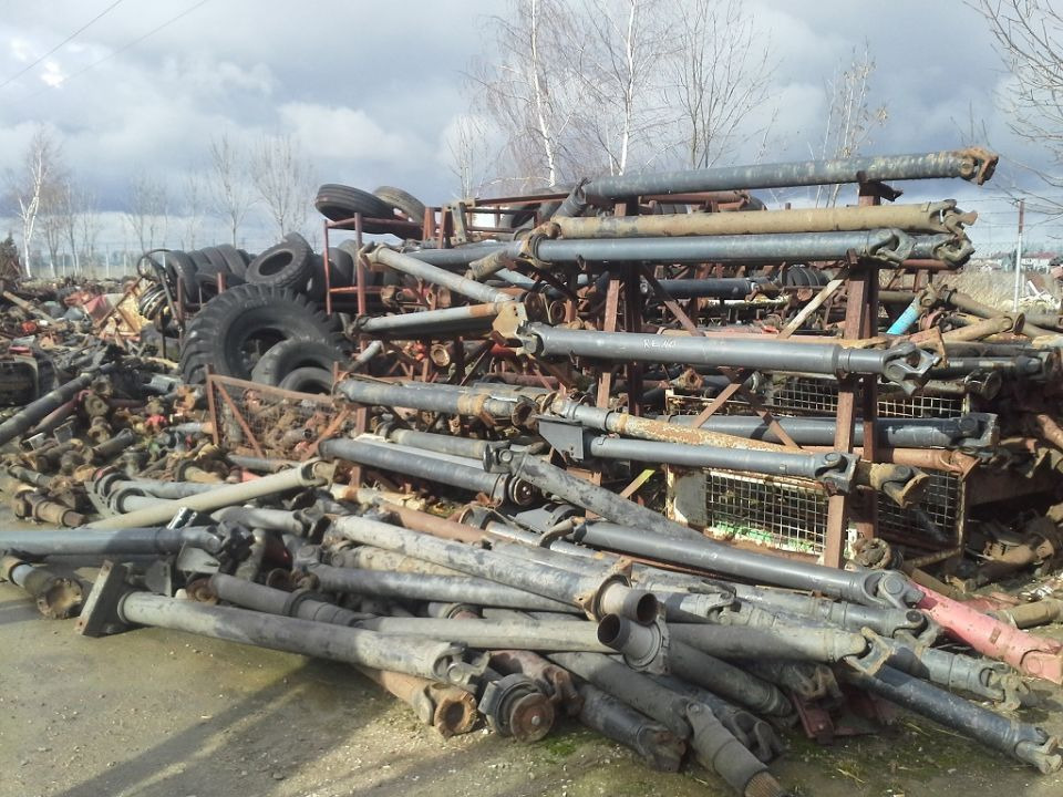 WAŁ NAPĘDOWY MERCEDES 814 817 914 917 1117 1217 1314 1317 1320 1324 1520 1524 - Kardaan: pilt 1 WAŁ NAPĘDOWY MERCEDES 814 817 914 917 1117 1217 1314 1317 1320 1324 1520 1524 - Kardaan: pilt 1