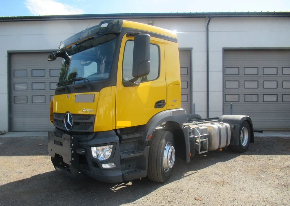 Mercedes-Benz Antos 1830   rozstaw osi 3,60 - Kabiinišassiiga veoauto: pilt 2 Mercedes-Benz Antos 1830   rozstaw osi 3,60 - Kabiinišassiiga veoauto: pilt 2