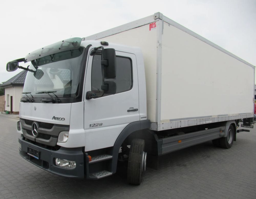 Mercedes-Benz Atego 1224 - Külmutiga veoauto: pilt 1 Mercedes-Benz Atego 1224 - Külmutiga veoauto: pilt 1