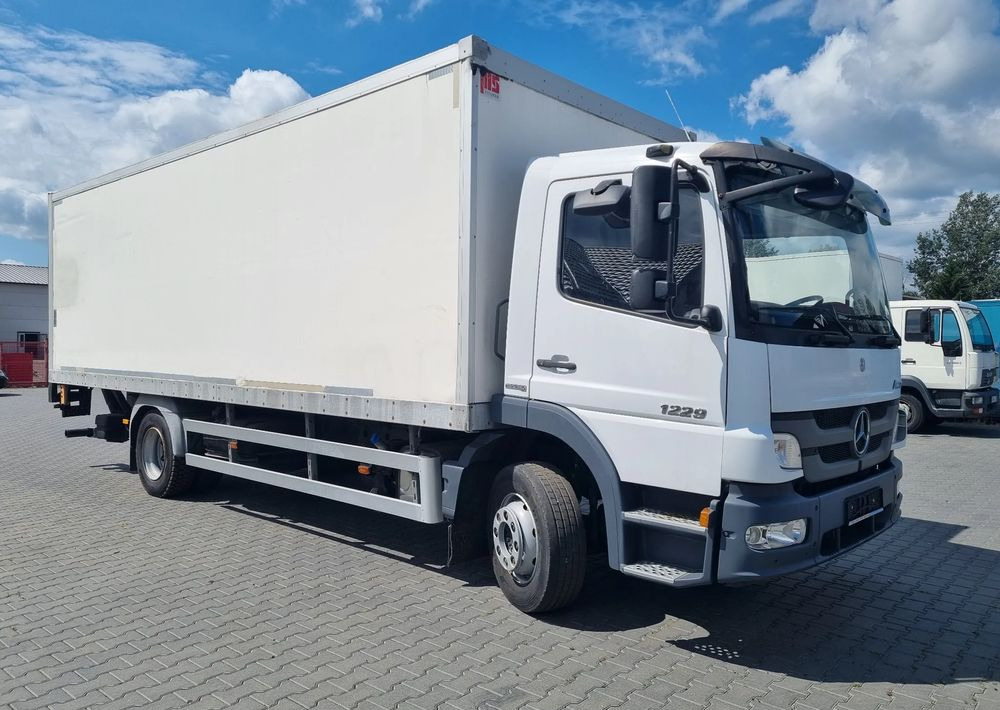 Mercedes-Benz Atego 1224 - Külmutiga veoauto: pilt 2 Mercedes-Benz Atego 1224 - Külmutiga veoauto: pilt 2