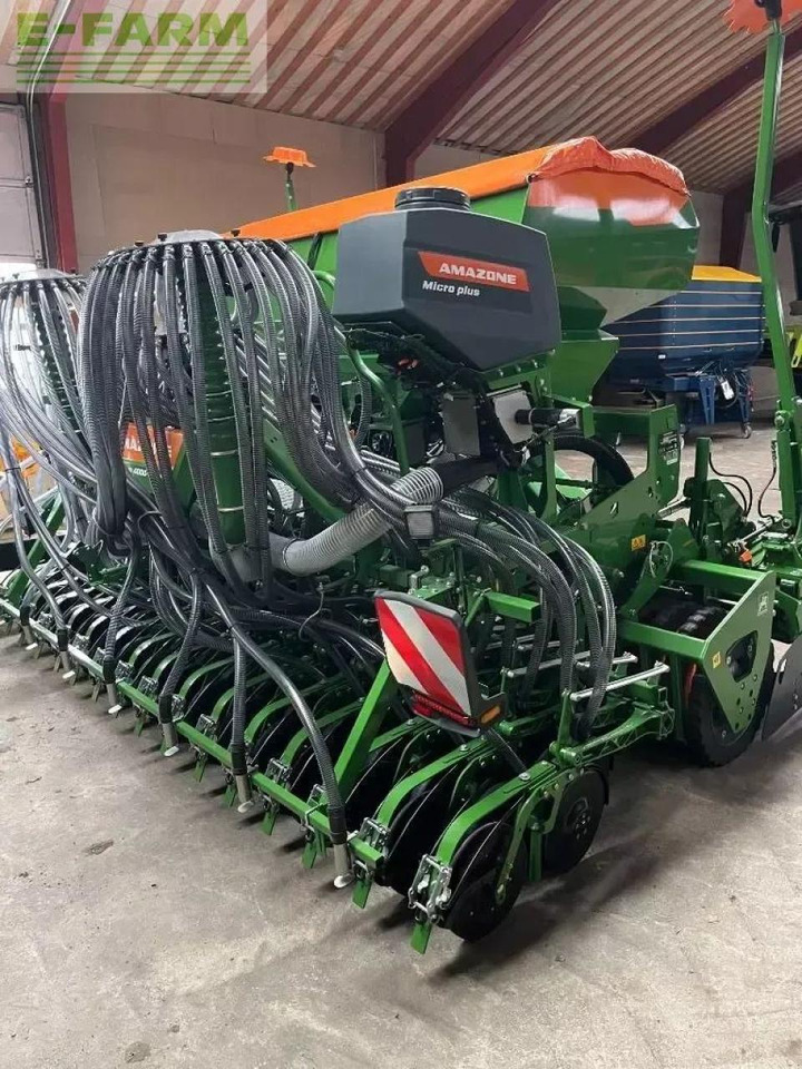 Amazone centaya 4000 super + kg 4001 super - Kombain-külvimasin: pilt 2 Amazone centaya 4000 super + kg 4001 super - Kombain-külvimasin: pilt 2
