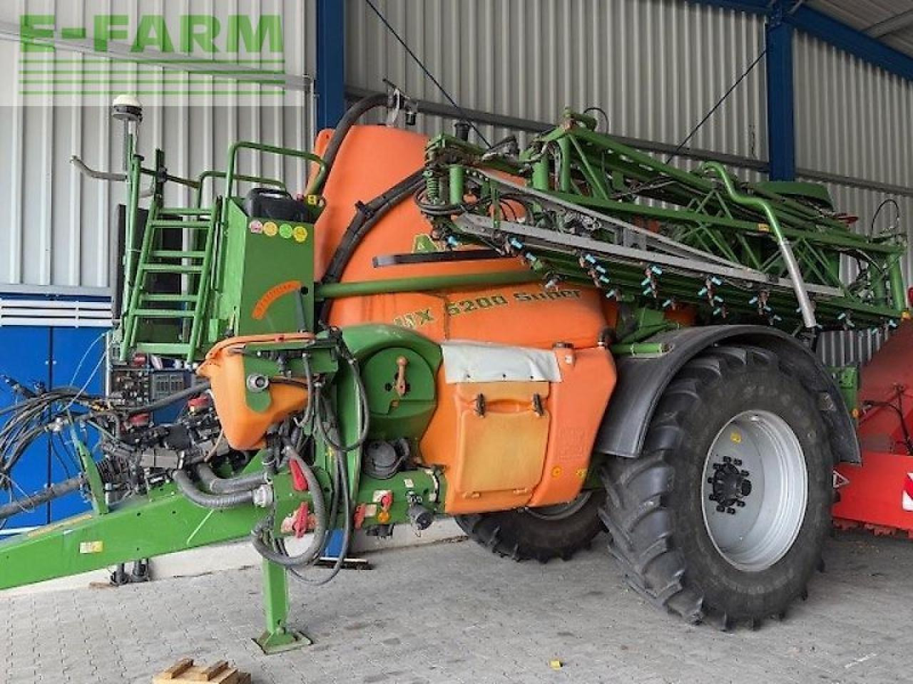 Amazone ux 5200 super - Järelveetav pritsija: pilt 1 Amazone ux 5200 super - Järelveetav pritsija: pilt 1