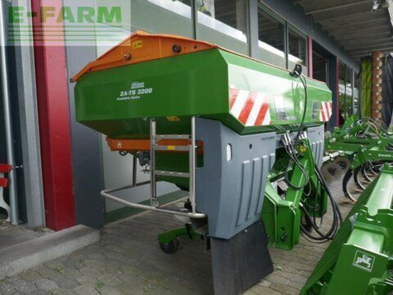 Amazone za-ts profis hydro 3200 - abgelagert top ausstat - Väetiselaoturid: pilt 1 Amazone za-ts profis hydro 3200 - abgelagert top ausstat - Väetiselaoturid: pilt 1