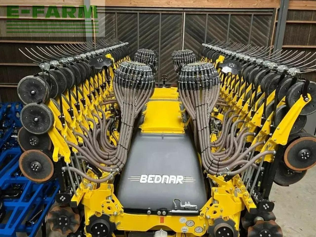 Bednar efecta ce 12000 db - Kombain-külvimasin: pilt 3 Bednar efecta ce 12000 db - Kombain-külvimasin: pilt 3