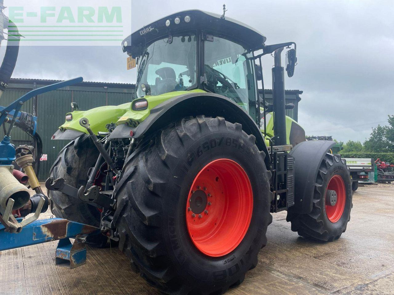 CLAAS AXION 870 - Traktor: pilt 4 CLAAS AXION 870 - Traktor: pilt 4
