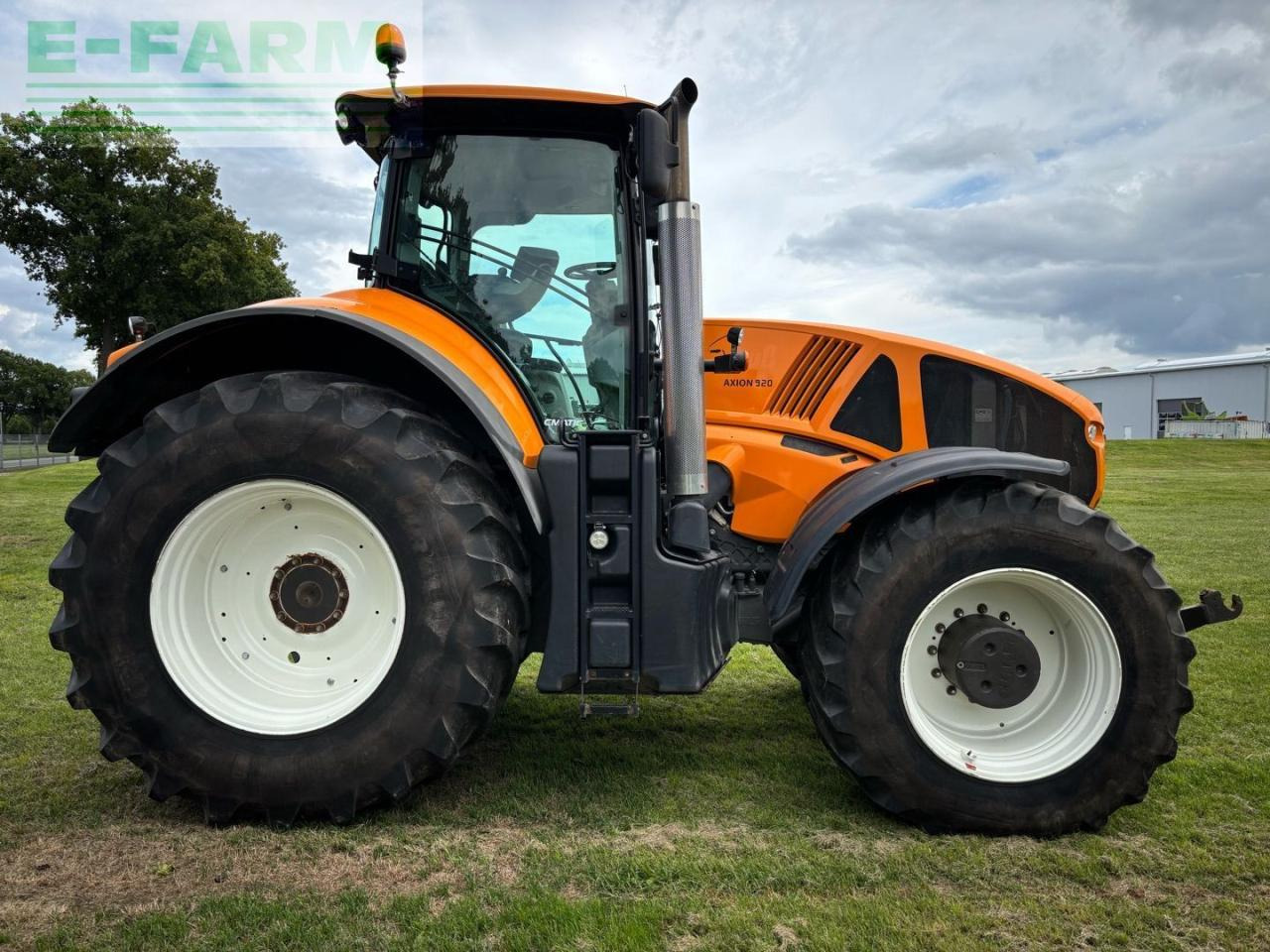 CLAAS AXION 920 with SCR - Traktor: pilt 5 CLAAS AXION 920 with SCR - Traktor: pilt 5