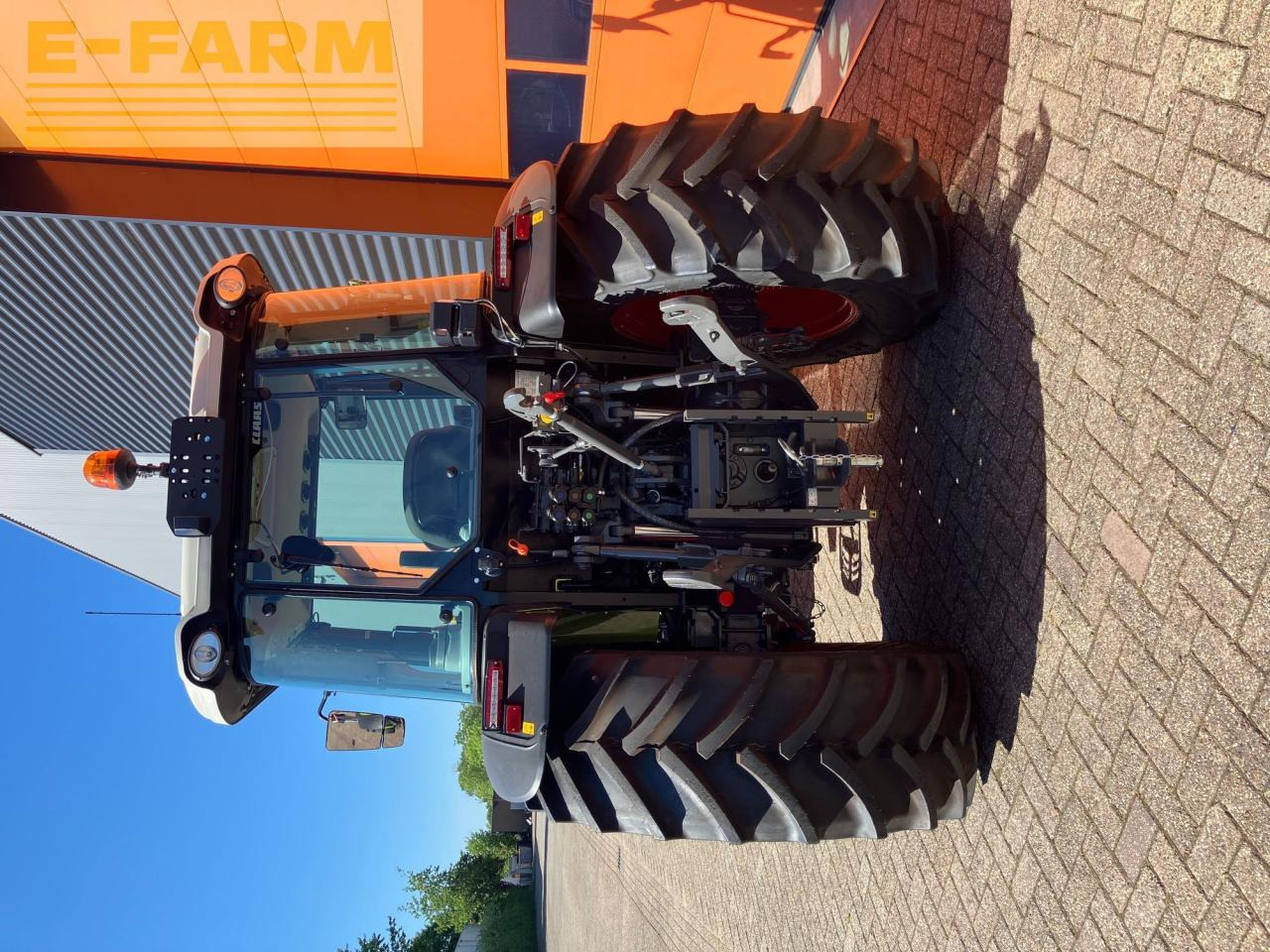 CLAAS AXOS 230 - Traktor: pilt 4 CLAAS AXOS 230 - Traktor: pilt 4