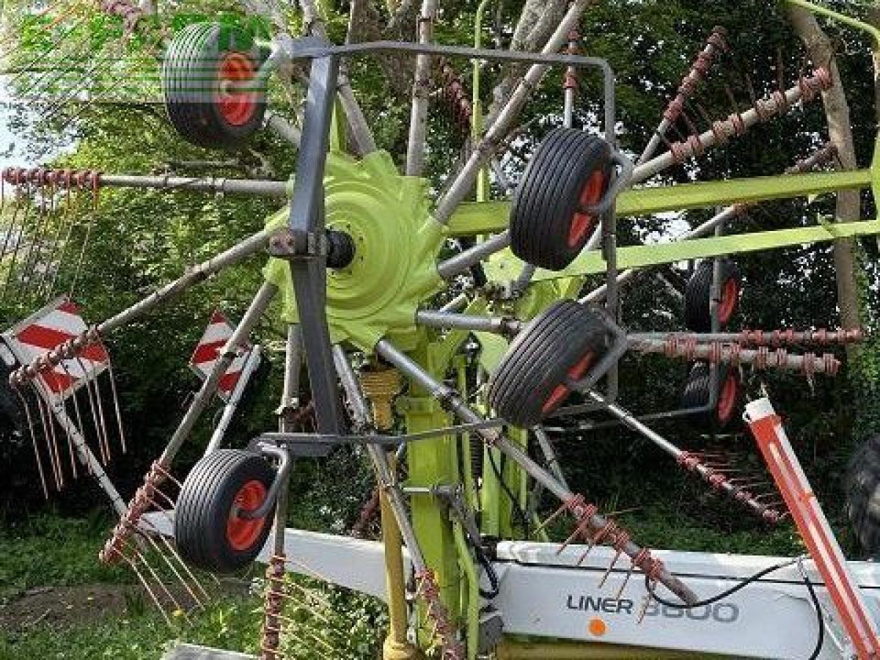 CLAAS USED LINER 3600 - Kaarutaja/ Reha: pilt 4 CLAAS USED LINER 3600 - Kaarutaja/ Reha: pilt 4