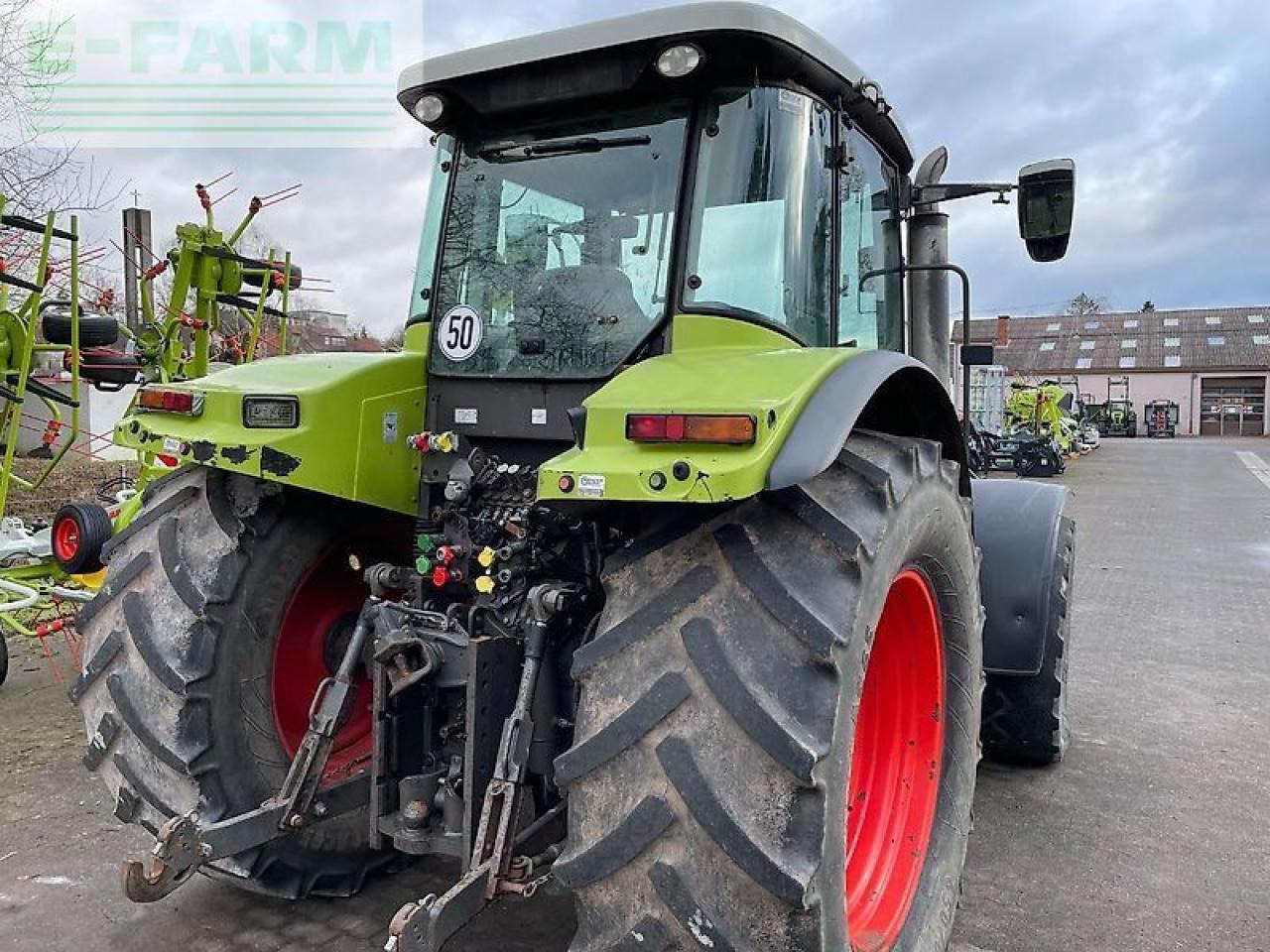 CLAAS ares 697 atz mit fronthydraulik und frontladerkonsolen stoll ATZ - Traktor: pilt 3 CLAAS ares 697 atz mit fronthydraulik und frontladerkonsolen stoll ATZ - Traktor: pilt 3