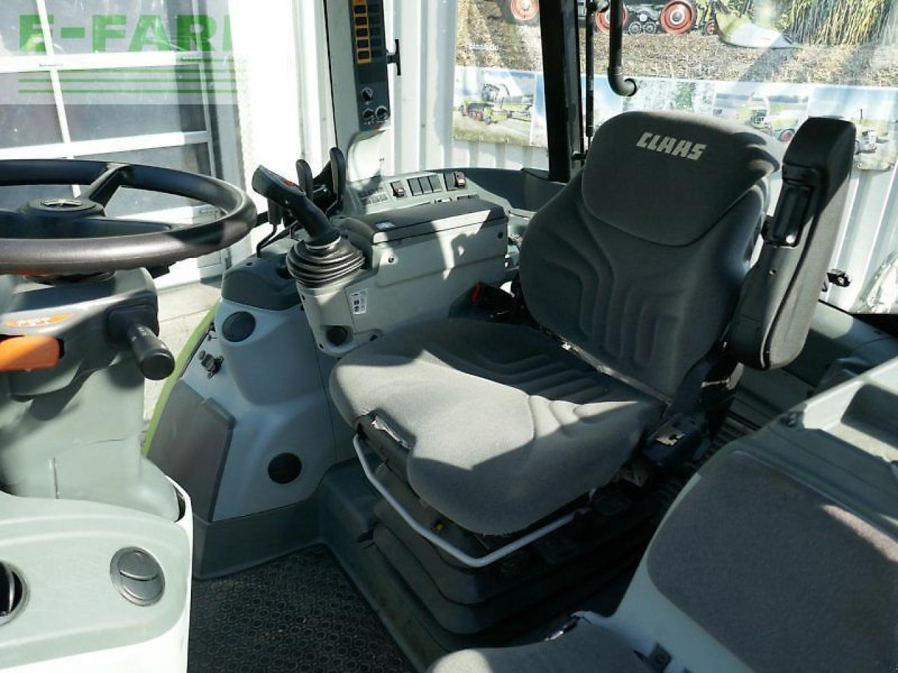 Traktor CLAAS arion 420: pilt 8