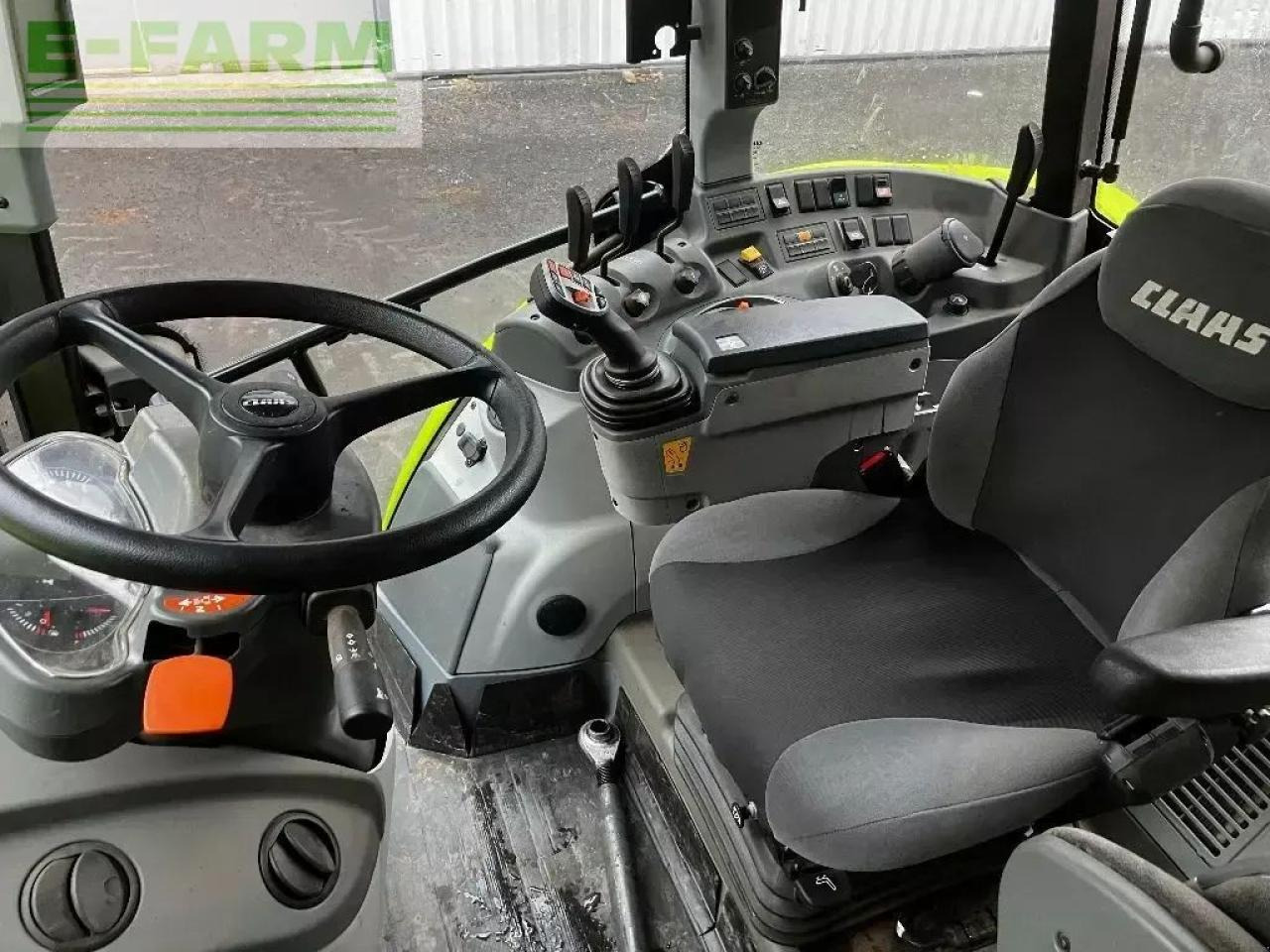 CLAAS arion 430 - Traktor: pilt 4 CLAAS arion 430 - Traktor: pilt 4