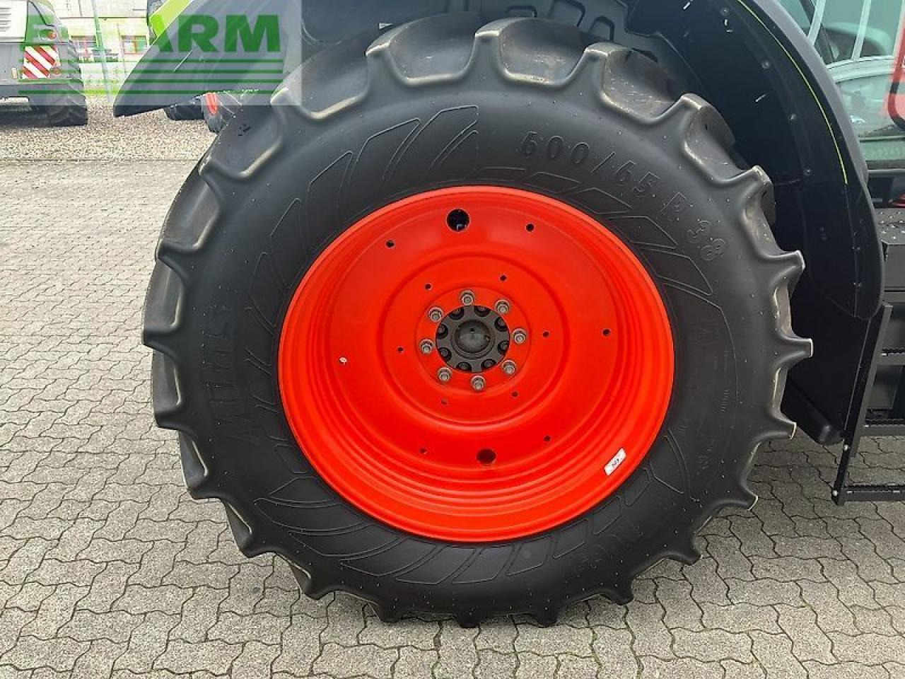 CLAAS arion 510 cis CIS - Traktor: pilt 4 CLAAS arion 510 cis CIS - Traktor: pilt 4