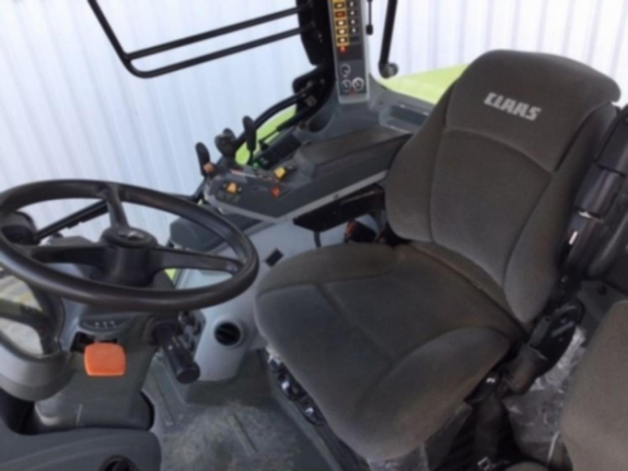 CLAAS arion 530 cis CIS - Traktor: pilt 5 CLAAS arion 530 cis CIS - Traktor: pilt 5