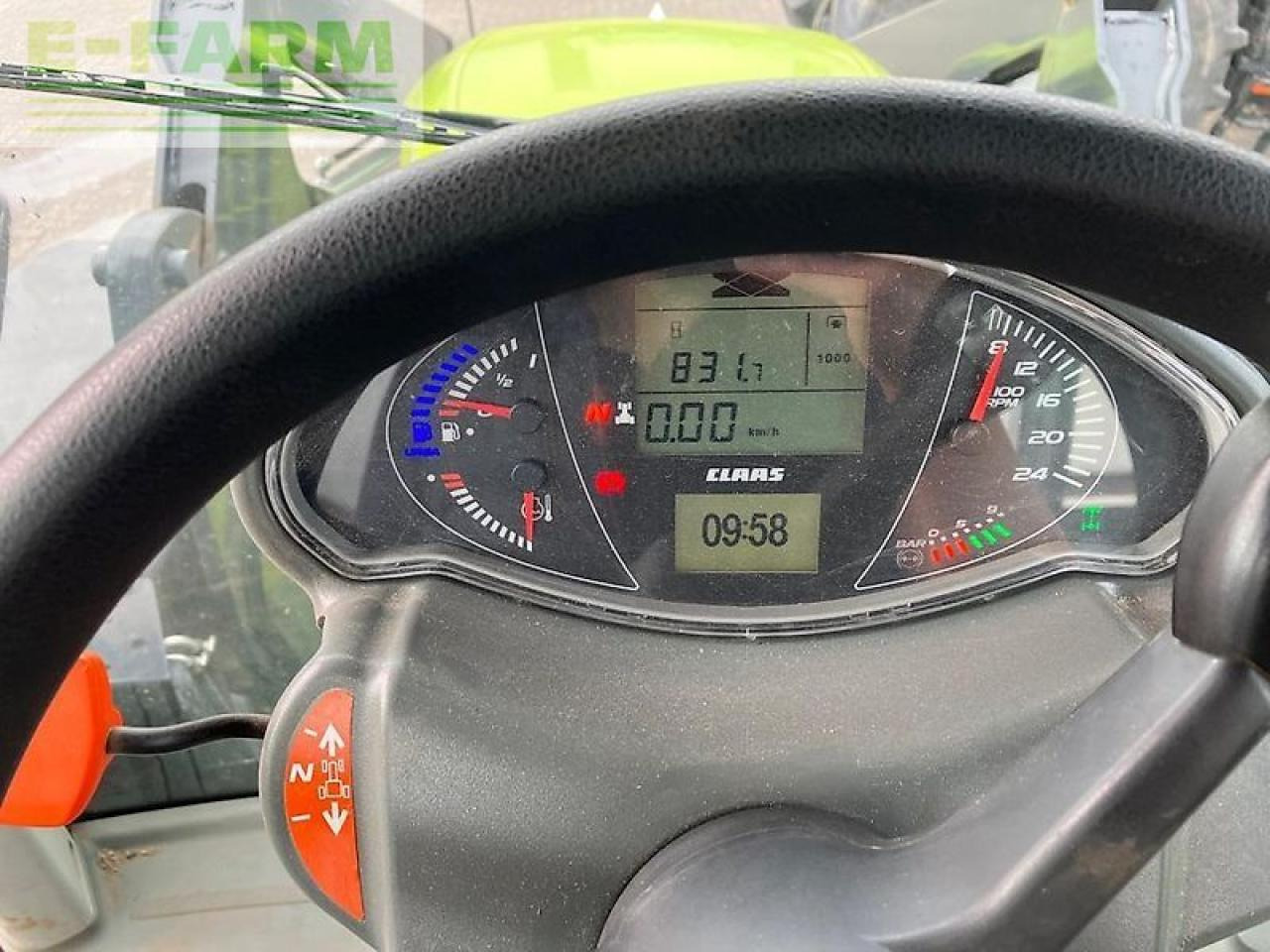 CLAAS arion 530 cmatic CMATIC - Traktor: pilt 2 CLAAS arion 530 cmatic CMATIC - Traktor: pilt 2