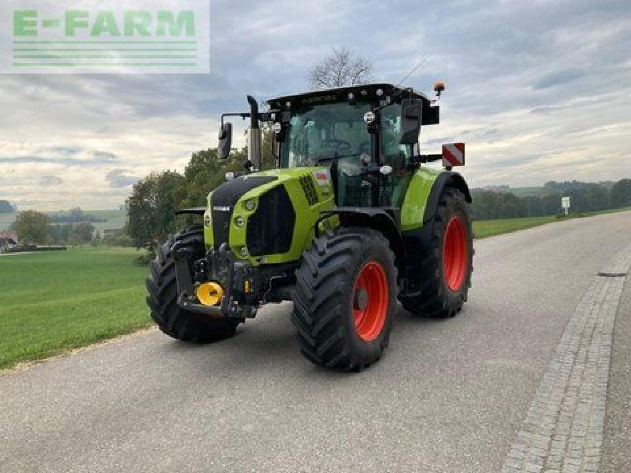 CLAAS arion 550 cmatic CMATIC - Traktor: pilt 1 CLAAS arion 550 cmatic CMATIC - Traktor: pilt 1