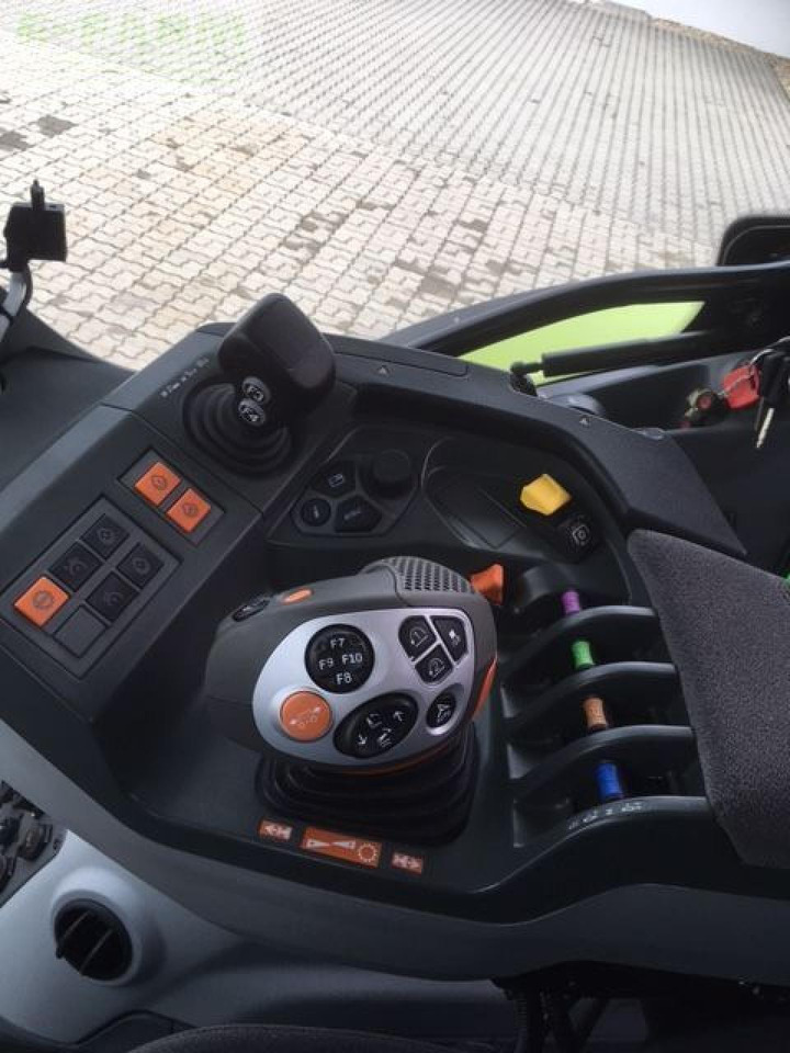 CLAAS arion 550 cmatic cebis CMATIC CEBIS - Traktor: pilt 3 CLAAS arion 550 cmatic cebis CMATIC CEBIS - Traktor: pilt 3