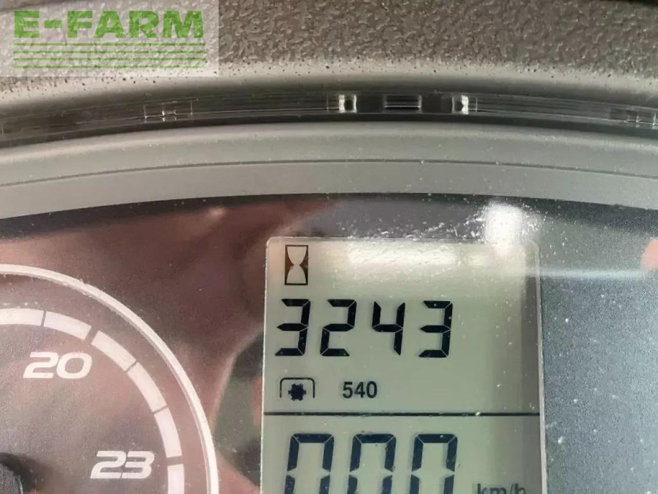 CLAAS arion 630 c C - Traktor: pilt 5 CLAAS arion 630 c C - Traktor: pilt 5