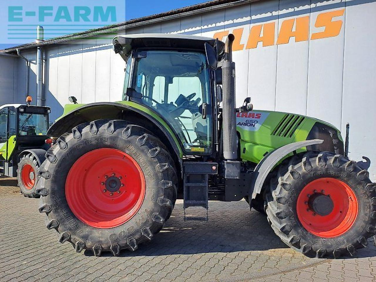 CLAAS arion 650 t4i - Traktor: pilt 2 CLAAS arion 650 t4i - Traktor: pilt 2