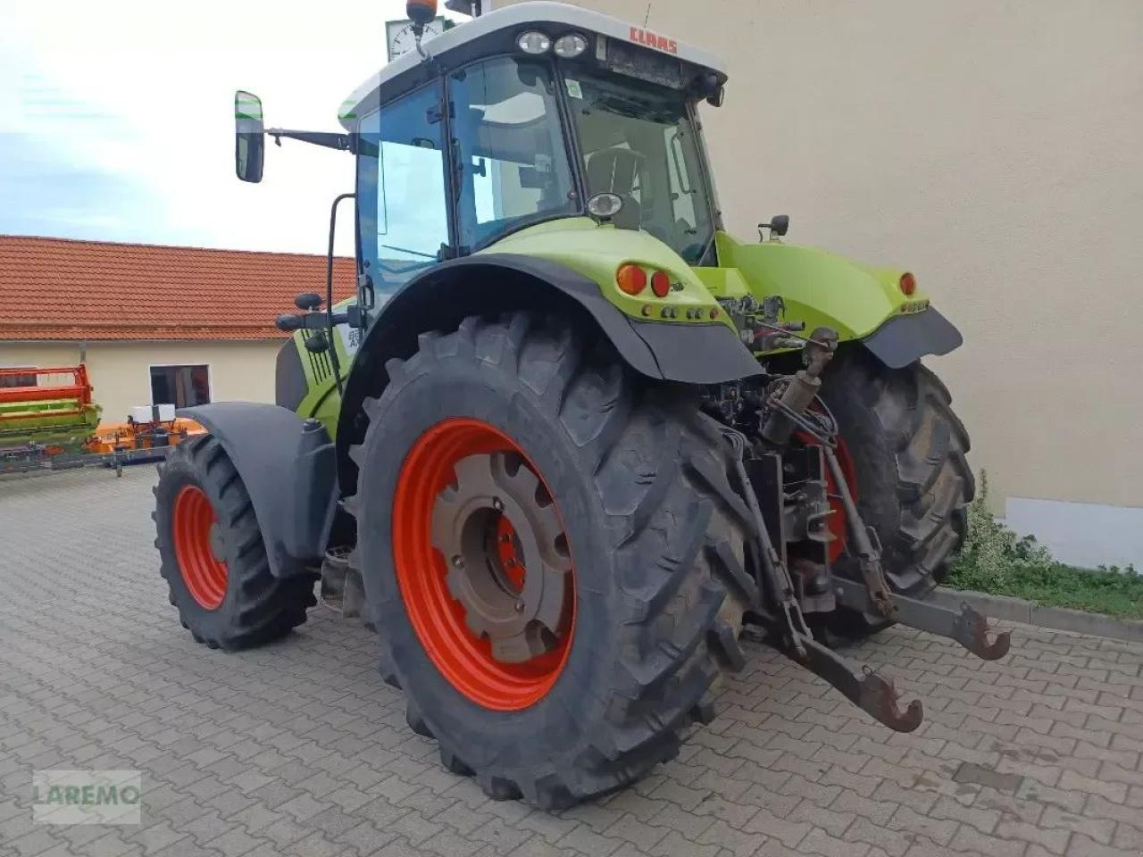 CLAAS axion 820 cmatic cebis CMATIC CEBIS - Traktor: pilt 4 CLAAS axion 820 cmatic cebis CMATIC CEBIS - Traktor: pilt 4
