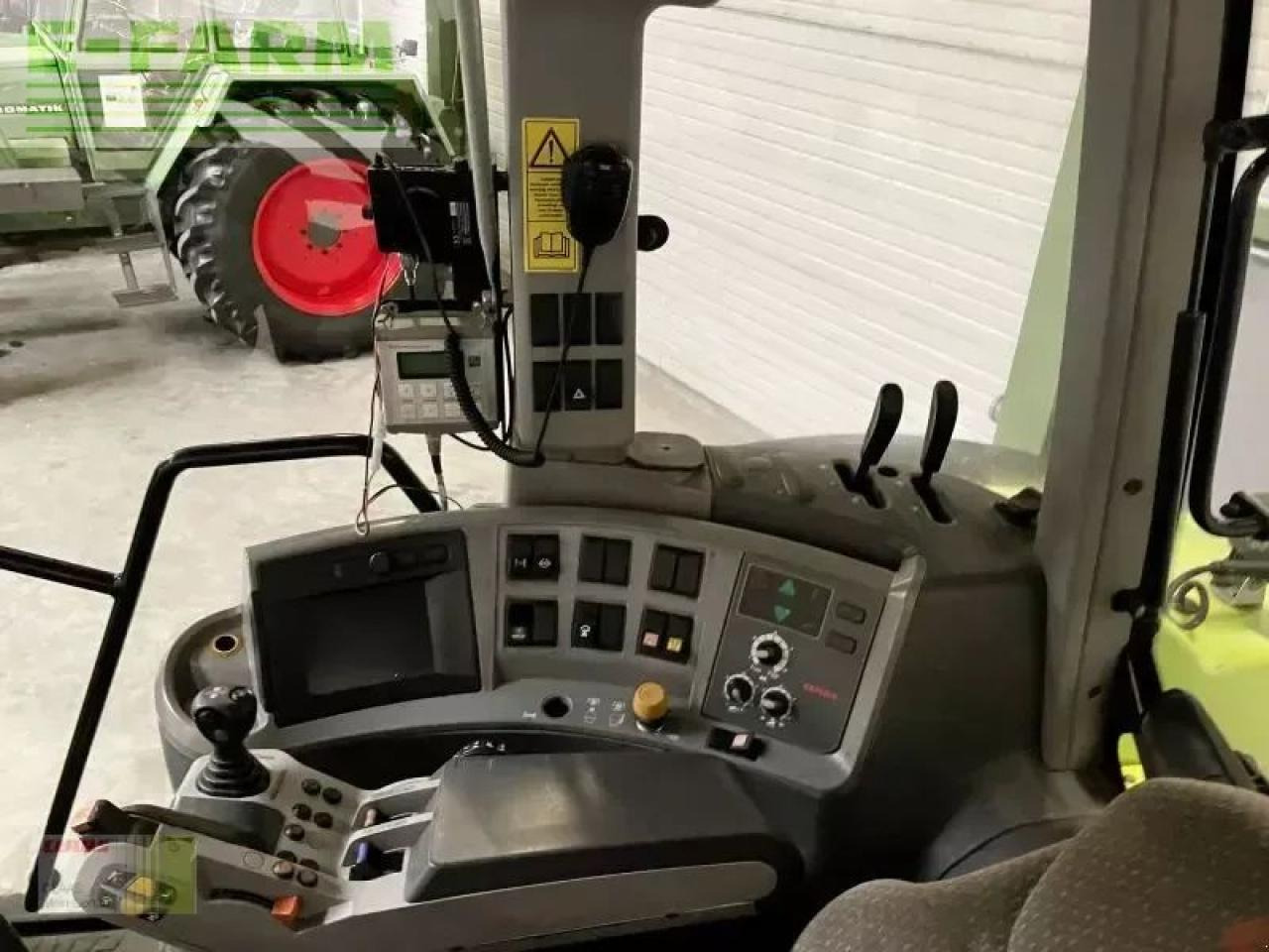 Traktor CLAAS axion 840 cmatic CMATIC: pilt 9 Traktor CLAAS axion 840 cmatic CMATIC: pilt 9
