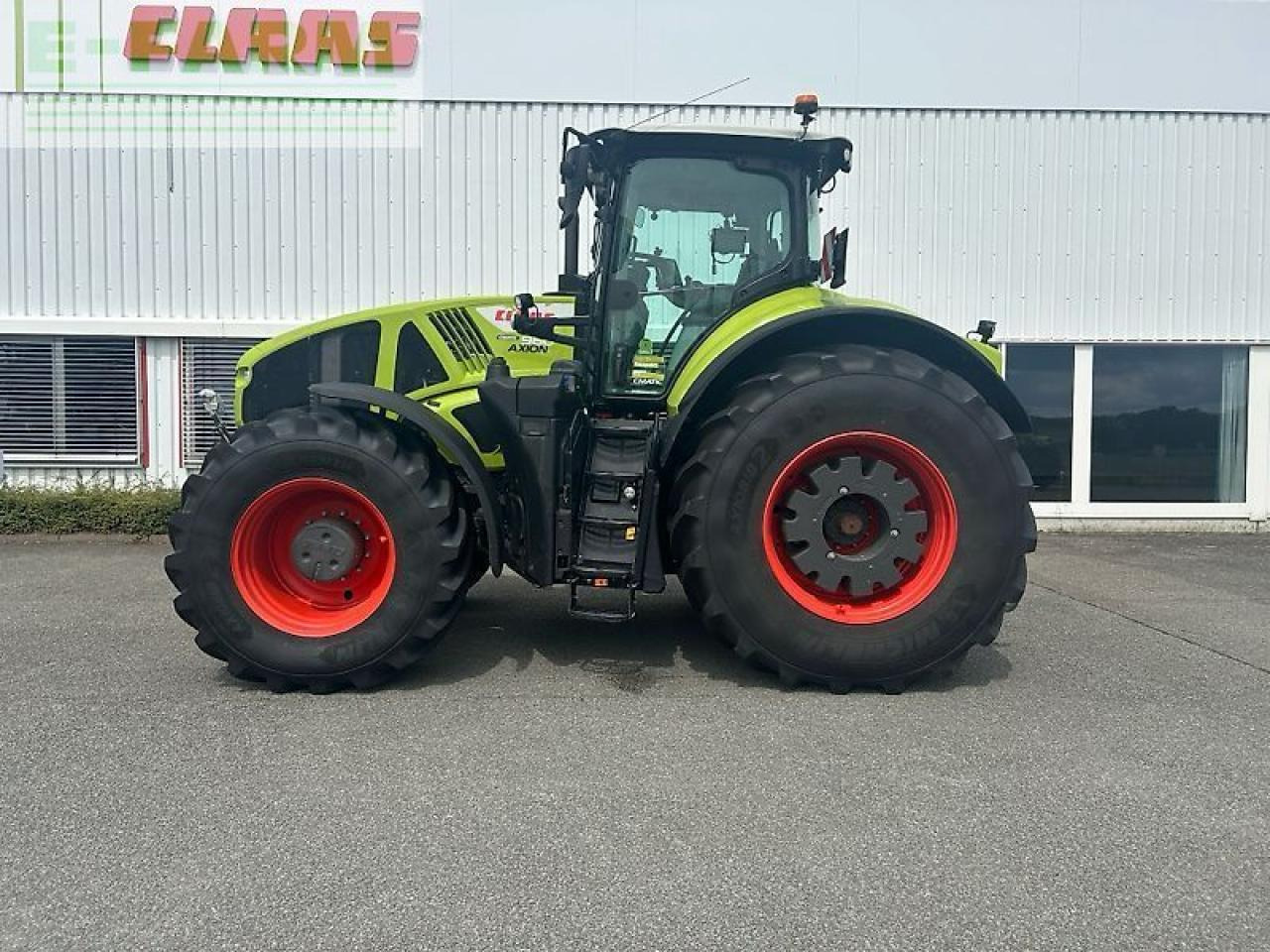 CLAAS axion 960 - Traktor: pilt 3 CLAAS axion 960 - Traktor: pilt 3