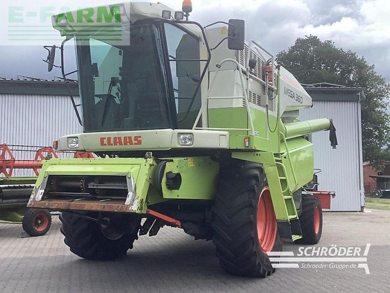 CLAAS dominator 360 mega + c 600 schneidwerk - Kombain: pilt 1 CLAAS dominator 360 mega + c 600 schneidwerk - Kombain: pilt 1