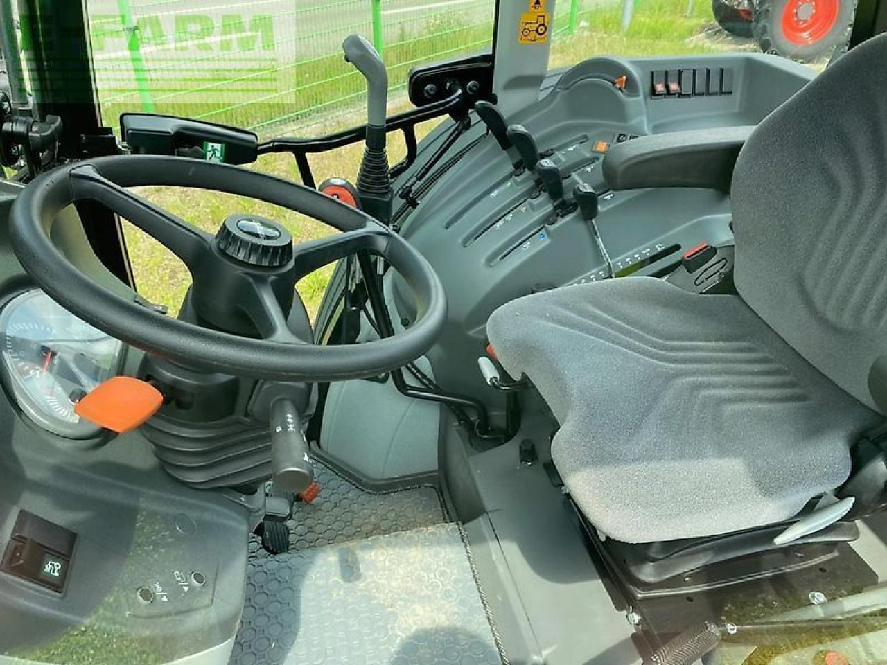 CLAAS elios 210 basic - Traktor: pilt 4 CLAAS elios 210 basic - Traktor: pilt 4