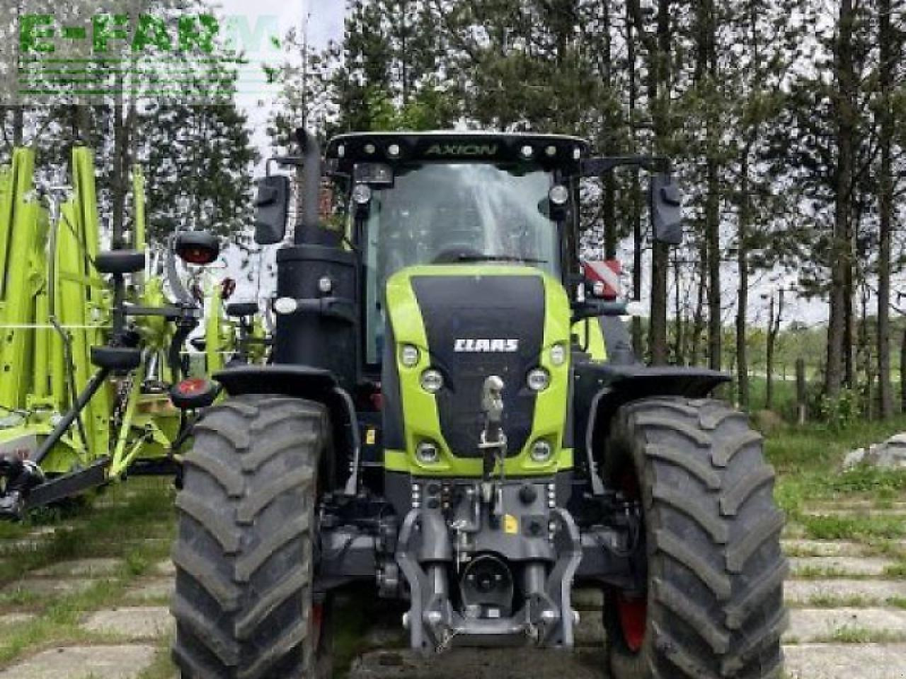 CLAAS gebr. axion 920 cmatic - Traktor: pilt 2 CLAAS gebr. axion 920 cmatic - Traktor: pilt 2