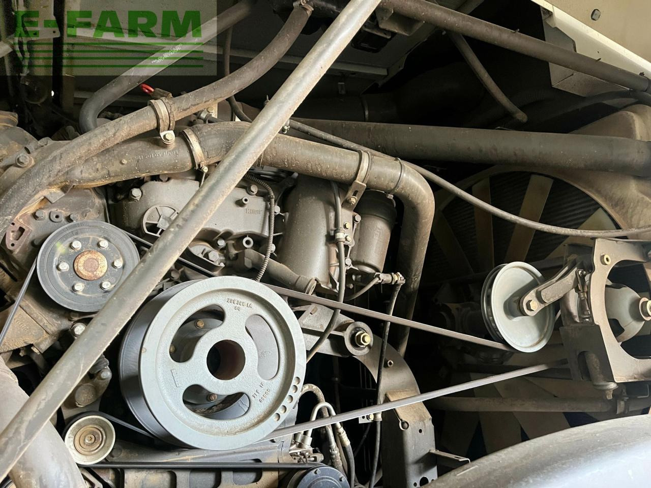 CLAAS jaguar 940 t4i - Koristusmasin: pilt 4 CLAAS jaguar 940 t4i - Koristusmasin: pilt 4