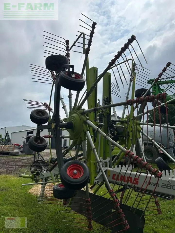 CLAAS liner 2800 - Kaarutaja/ Reha: pilt 4 CLAAS liner 2800 - Kaarutaja/ Reha: pilt 4