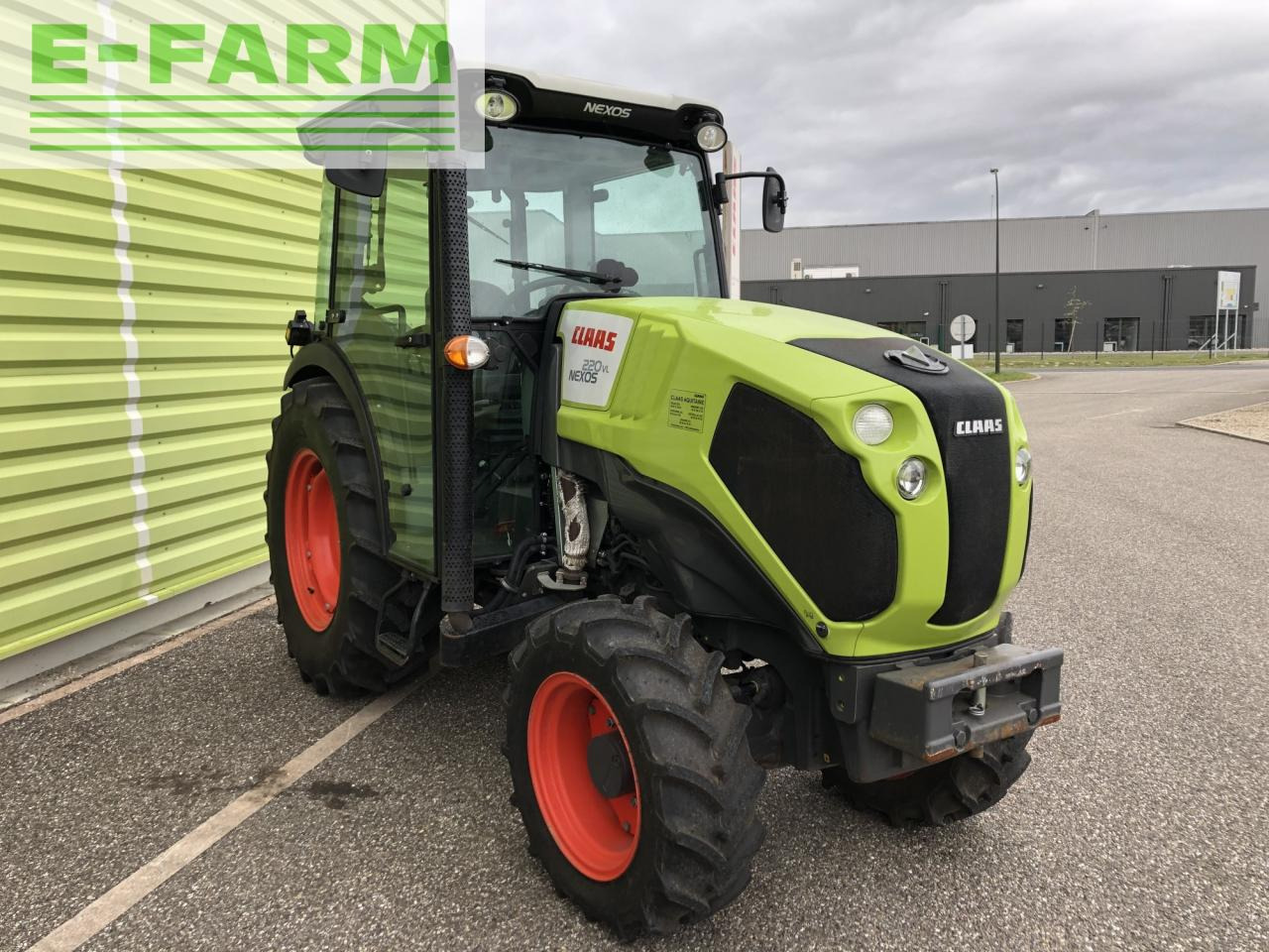 CLAAS nexos 220 vl - Traktor: pilt 5 CLAAS nexos 220 vl - Traktor: pilt 5