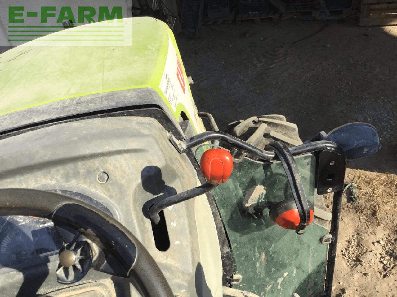 CLAAS nexos 240 f arceau F - Traktor: pilt 5 CLAAS nexos 240 f arceau F - Traktor: pilt 5