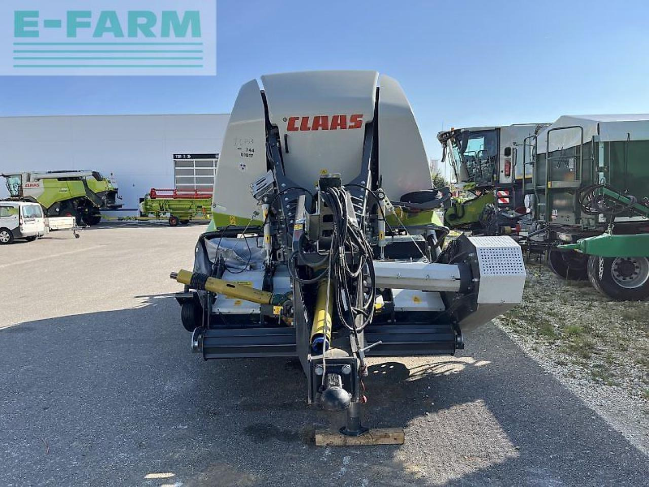 CLAAS quadrant 3200 rc tandem mit krassort vorbauhäcksler - Heinapress, kandiline: pilt 2 CLAAS quadrant 3200 rc tandem mit krassort vorbauhäcksler - Heinapress, kandiline: pilt 2