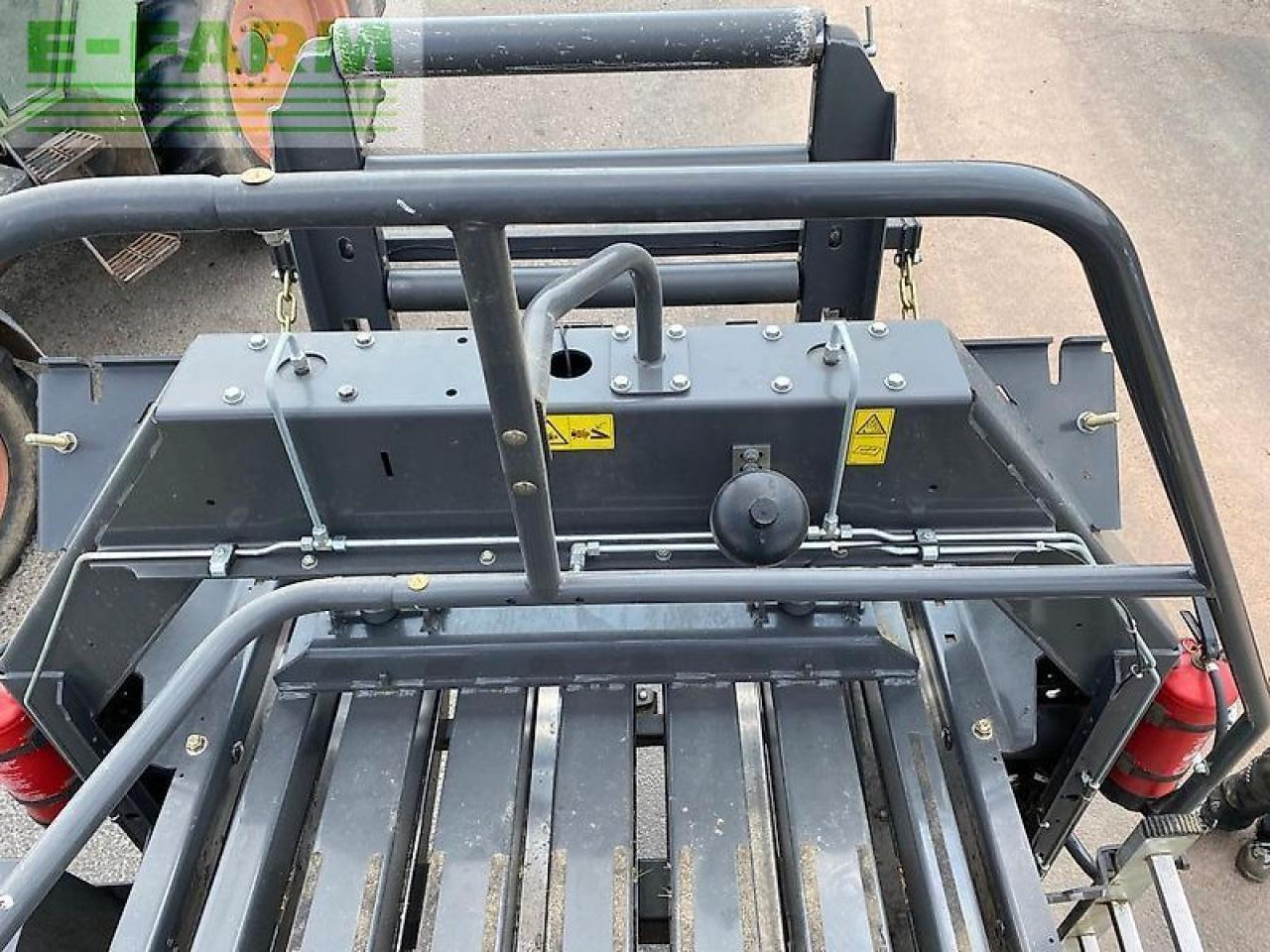 CLAAS quadrant 5300 fc tandem sofort einsatzbereit - Heinapress, kandiline: pilt 4 CLAAS quadrant 5300 fc tandem sofort einsatzbereit - Heinapress, kandiline: pilt 4