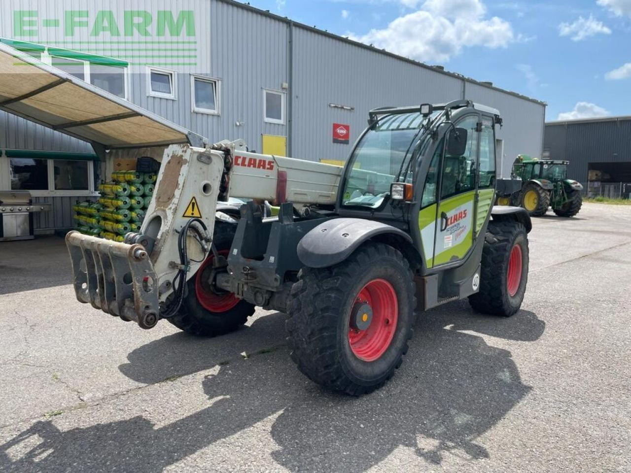 CLAAS scorpion 9040 varipower plus - Teleskooplaadur: pilt 1 CLAAS scorpion 9040 varipower plus - Teleskooplaadur: pilt 1