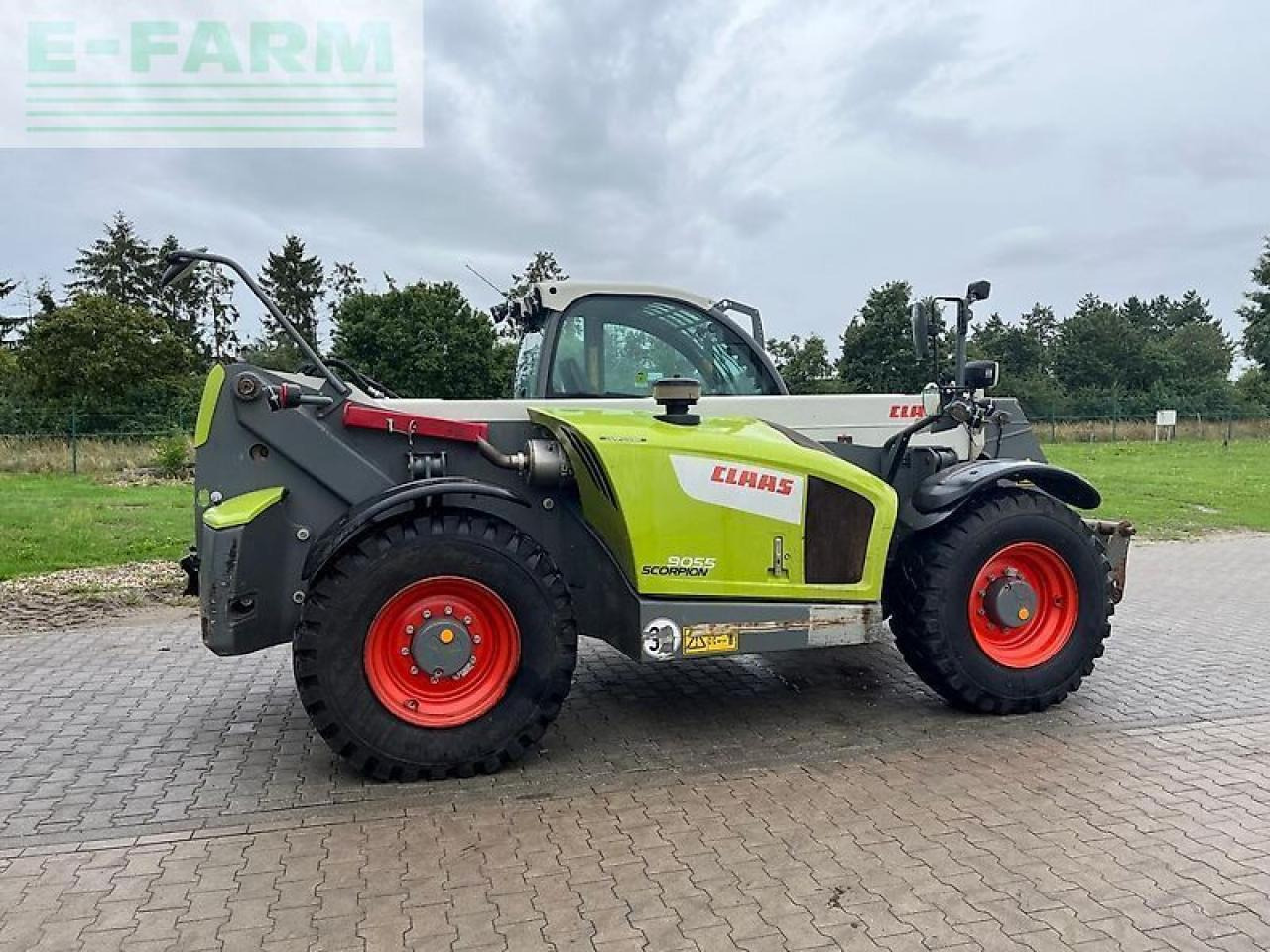 CLAAS scorpion 9055 - Teleskooplaadur: pilt 4 CLAAS scorpion 9055 - Teleskooplaadur: pilt 4