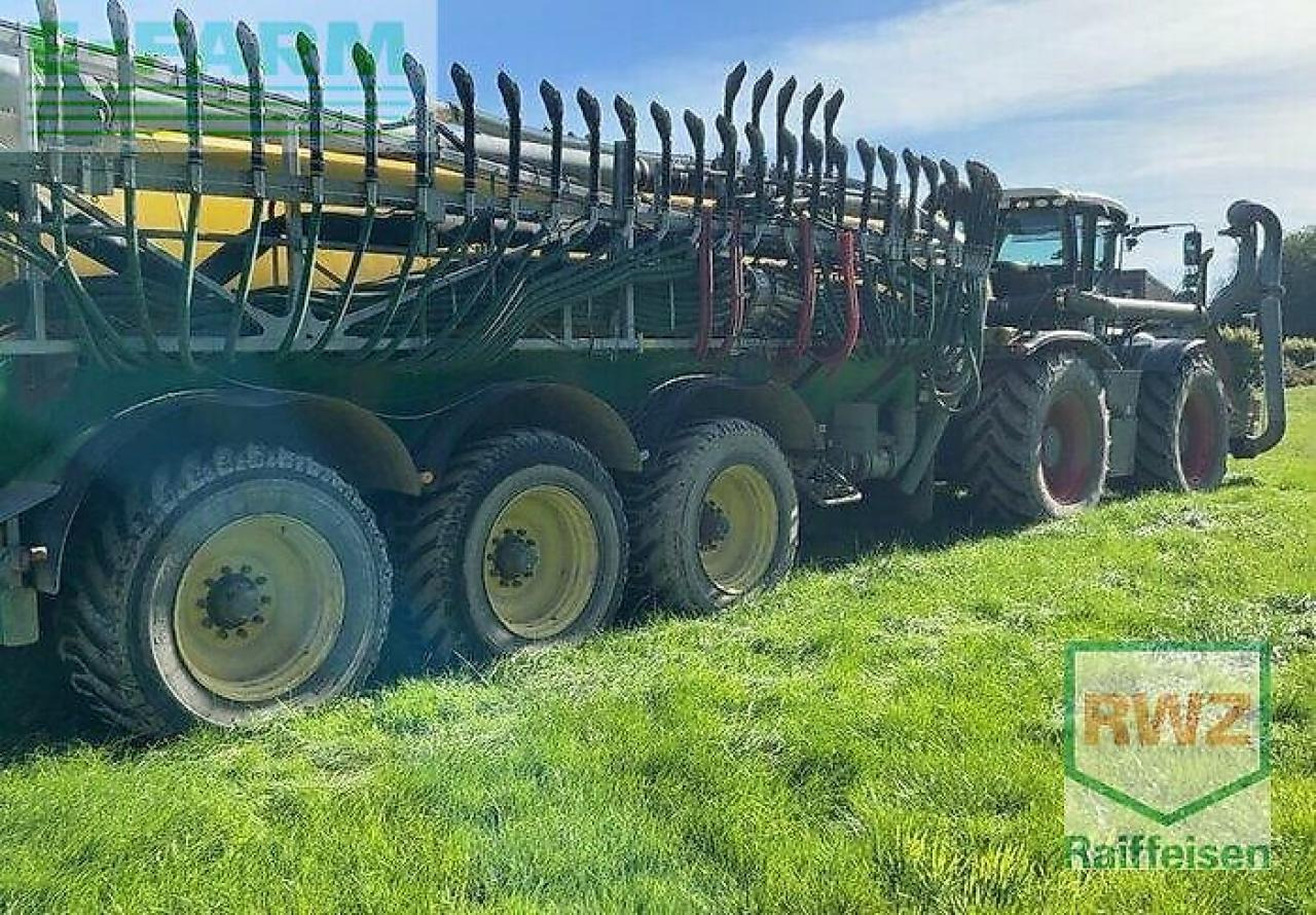 CLAAS xerion 3800 trac TRAC - Traktor: pilt 4 CLAAS xerion 3800 trac TRAC - Traktor: pilt 4