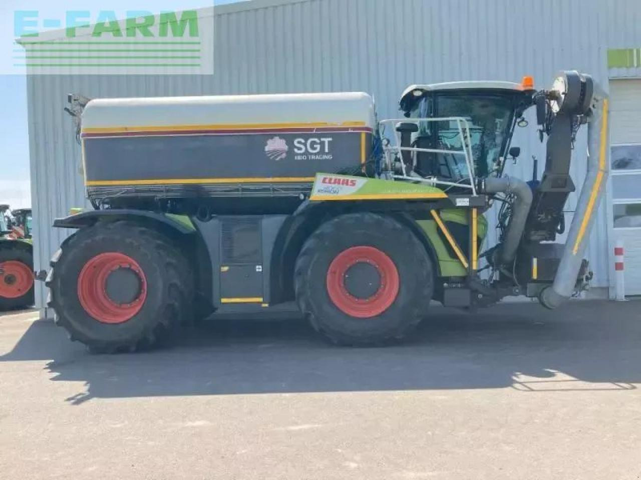 CLAAS xerion 4000 saddle trac SADDLE TRAC - Traktor: pilt 5 CLAAS xerion 4000 saddle trac SADDLE TRAC - Traktor: pilt 5